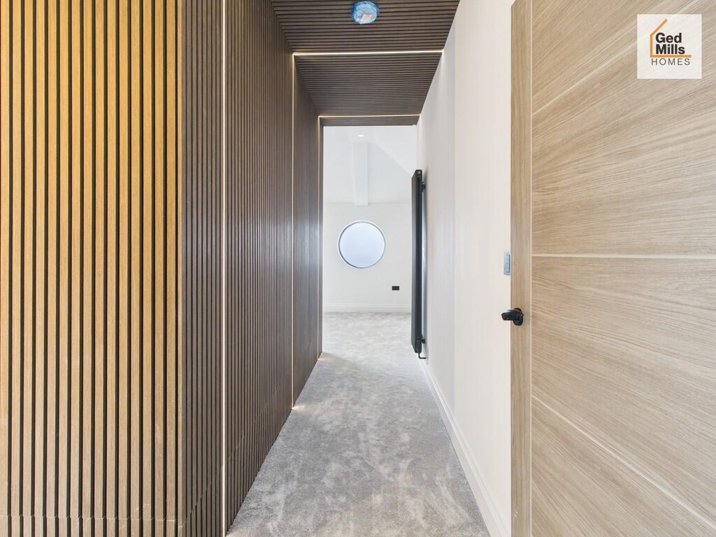 MASTER SUITE