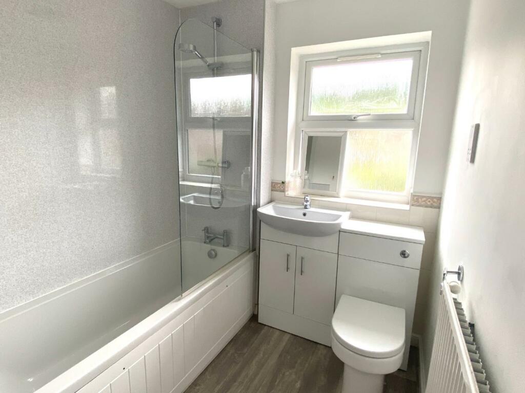 Bathroom.JPG