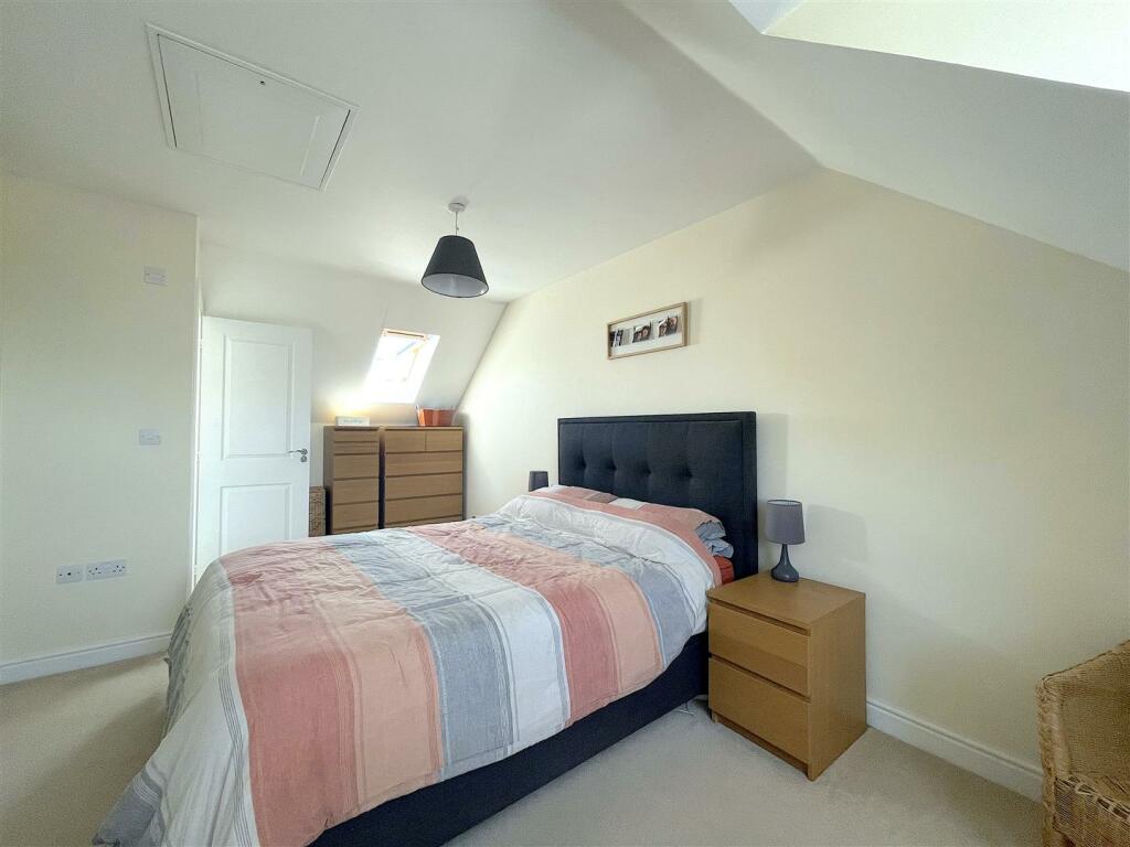 Bedroom One (1).jpeg
