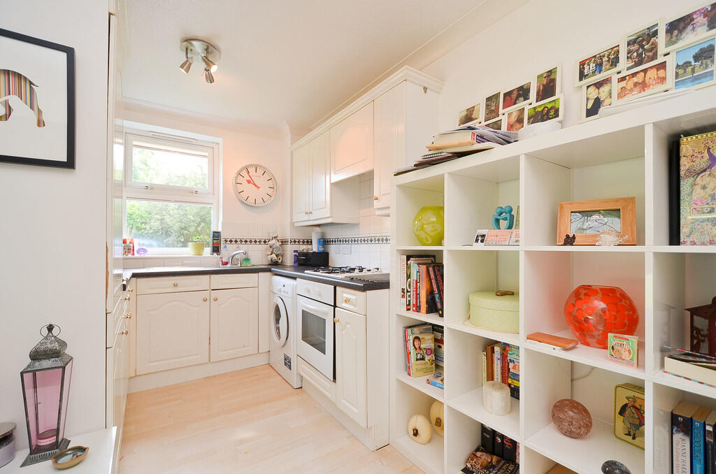 20 Foxwood Green ...