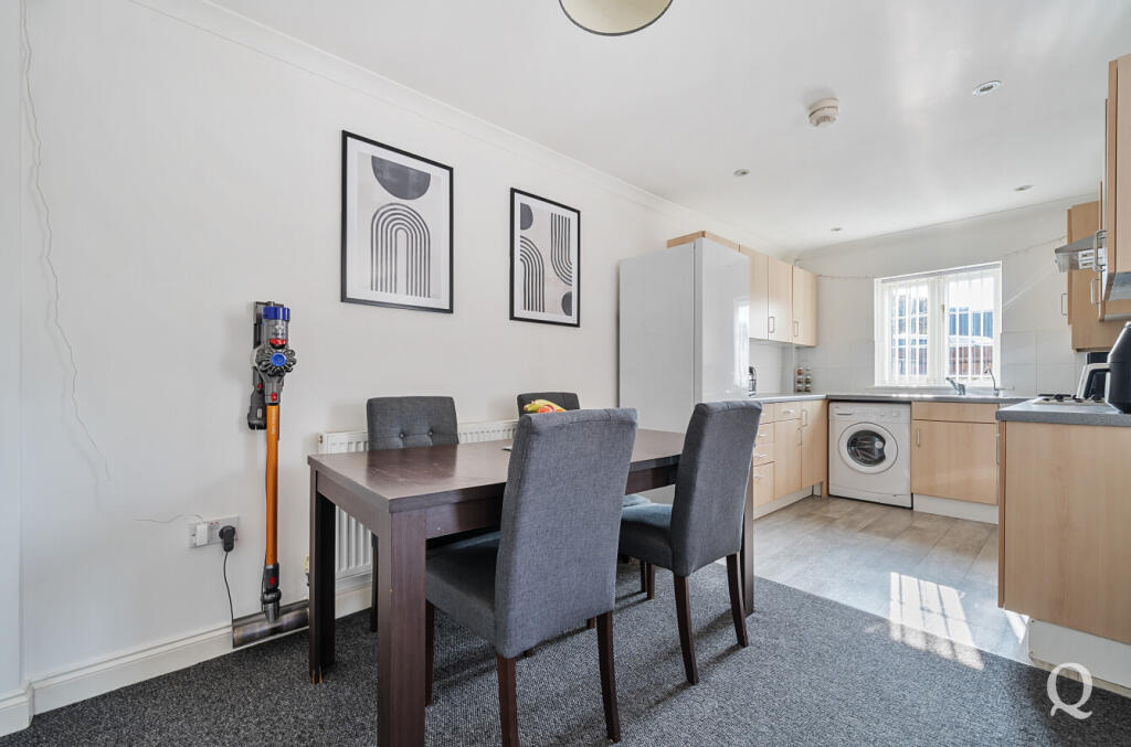 63a03028-4b70-4ae...