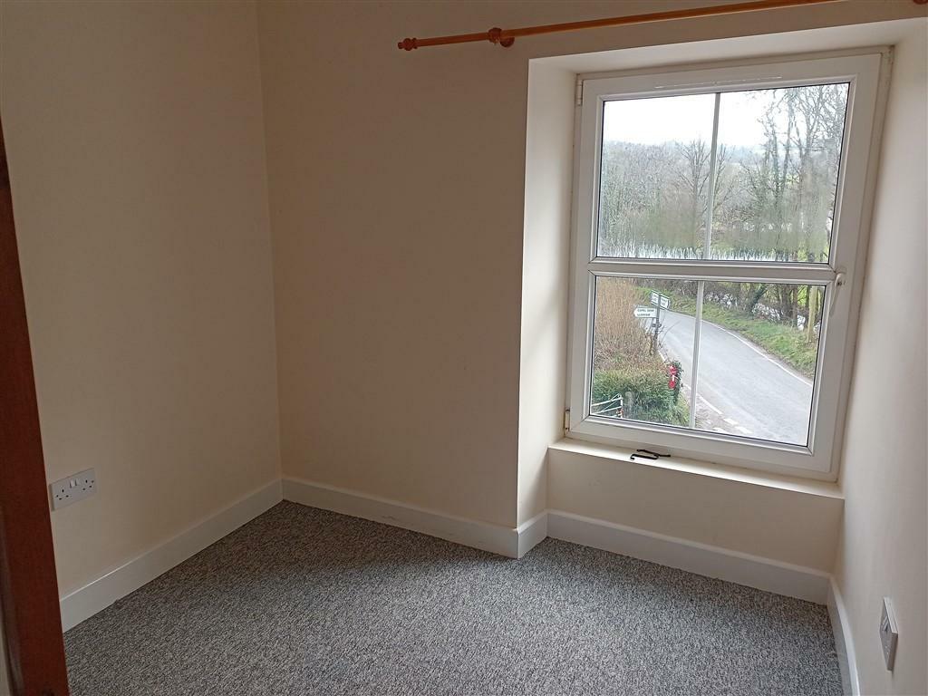 Troedyrhiw 1 - Bedroom 2