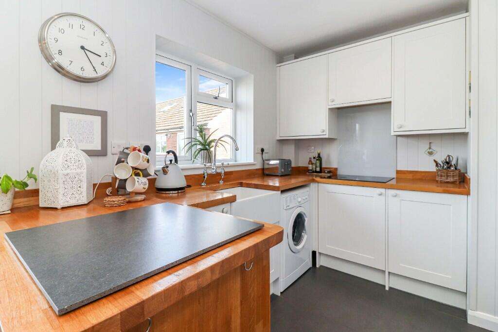 Kitchen/breakfast rm