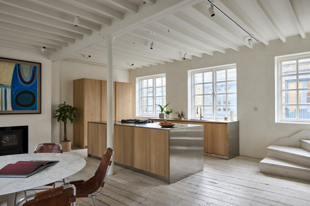 258596 - DGLA1292.jpg