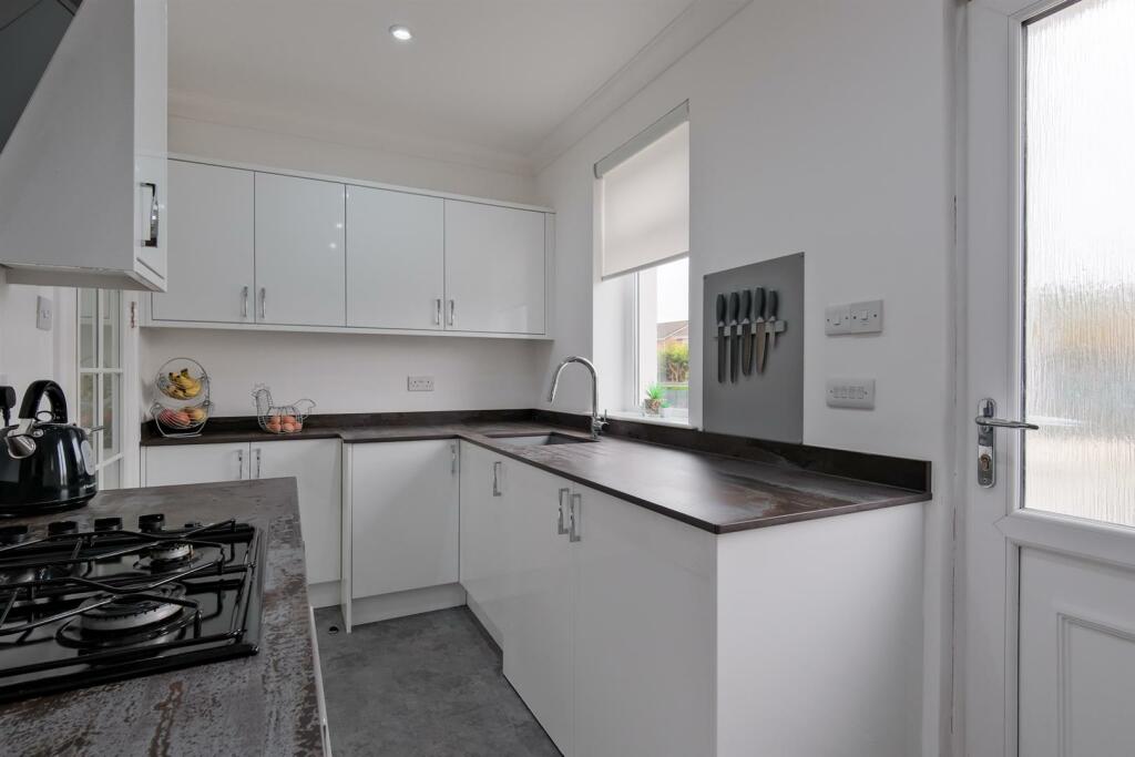 009-8 Curlinghaugh Crescent ML2 8JR.jpg