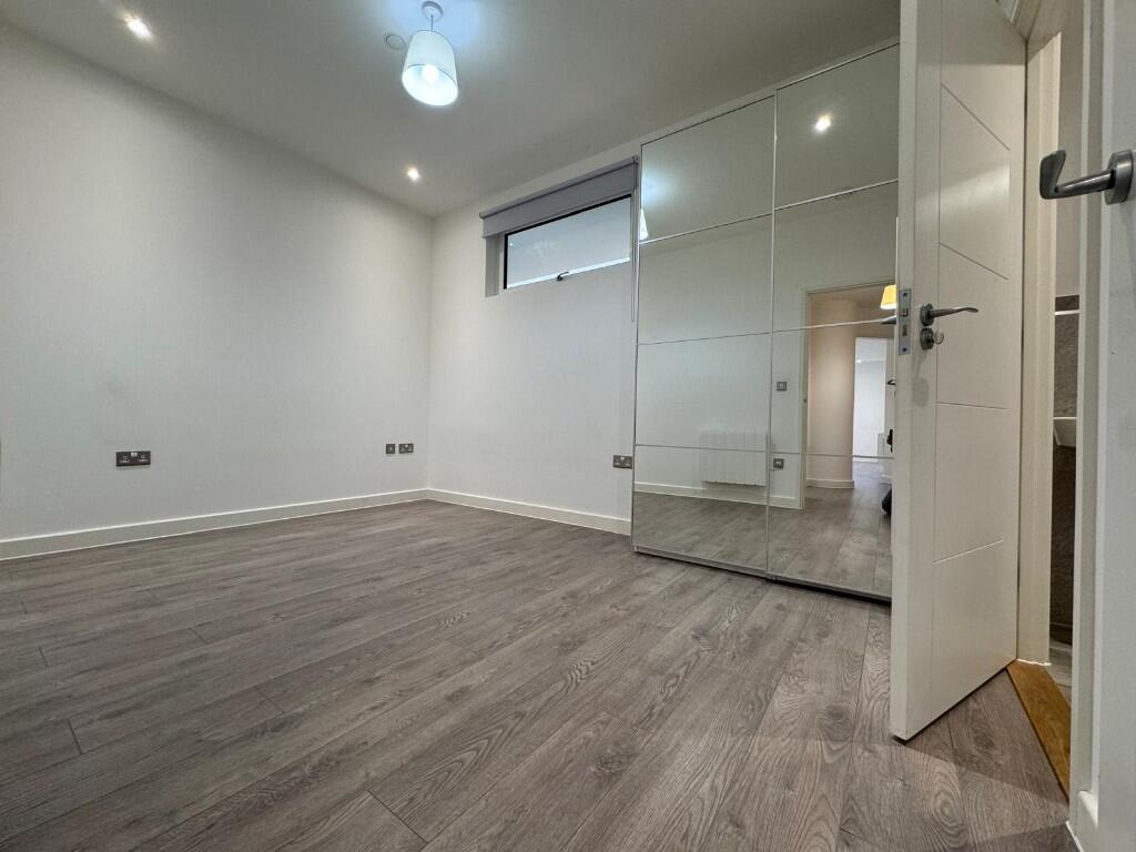 To rent 2 bed in Har