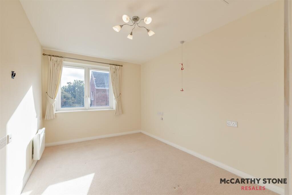 8624229-interior05.jpg