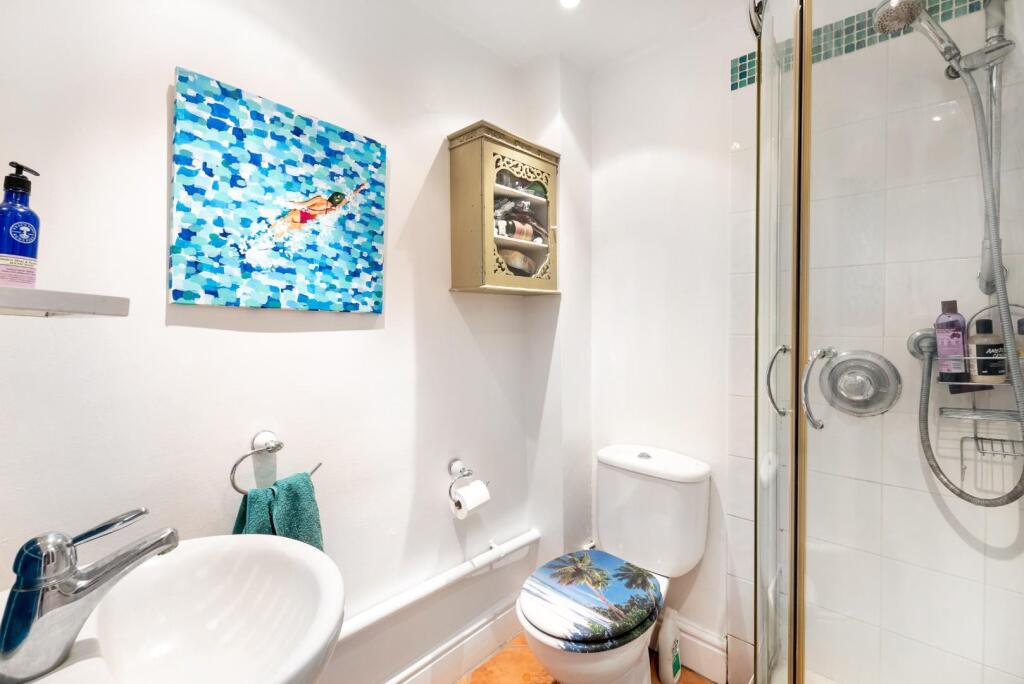 Basement Flat, 8 Kensington Place, Bath, BA1 6AW-8
