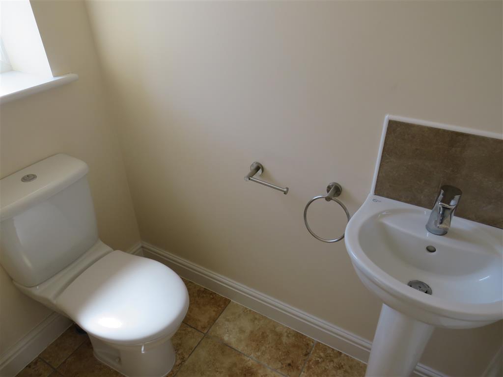 Cloakroom/wc