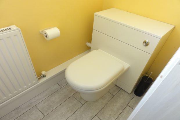 Cloakroom/w.c.