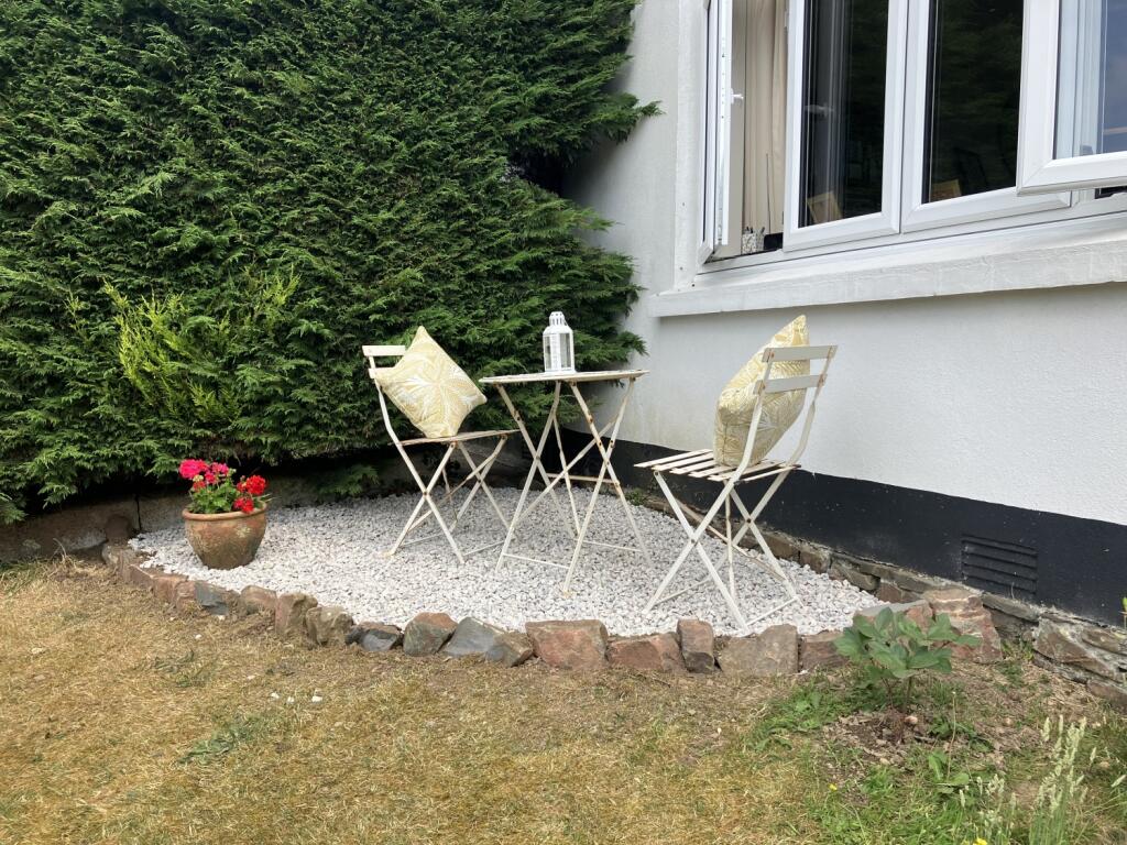 70861790507__81E57064-833B-4861-9B6F-115906B885C5