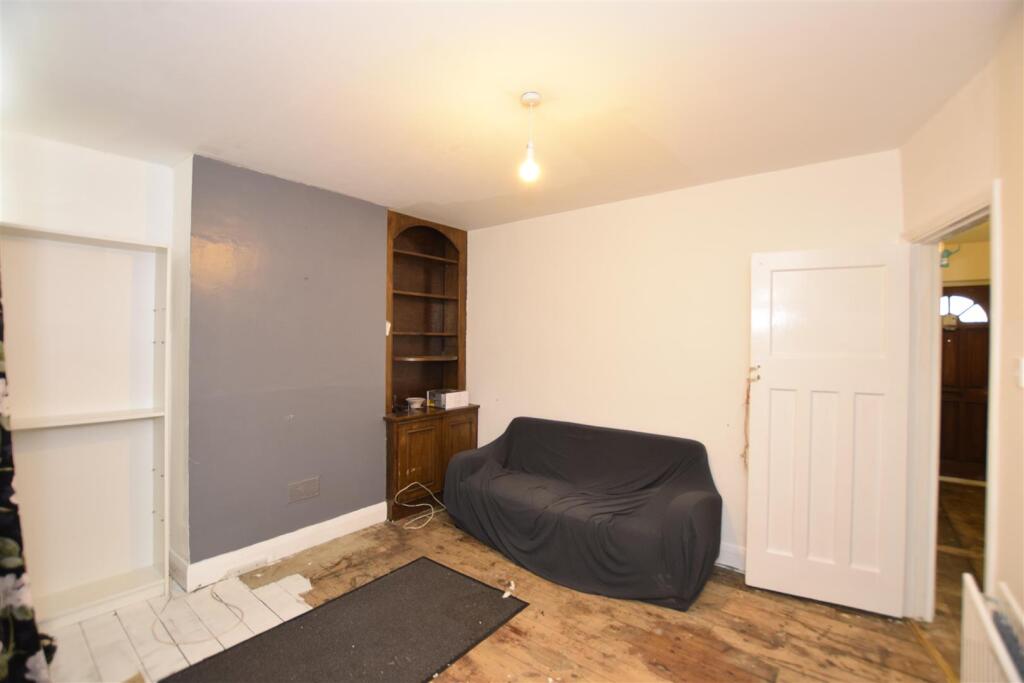 Lounge copy.jpg