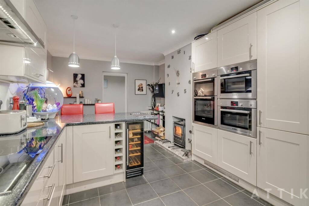 68 High Road Wortwell, Harleston IP20 0EF (28).jpg