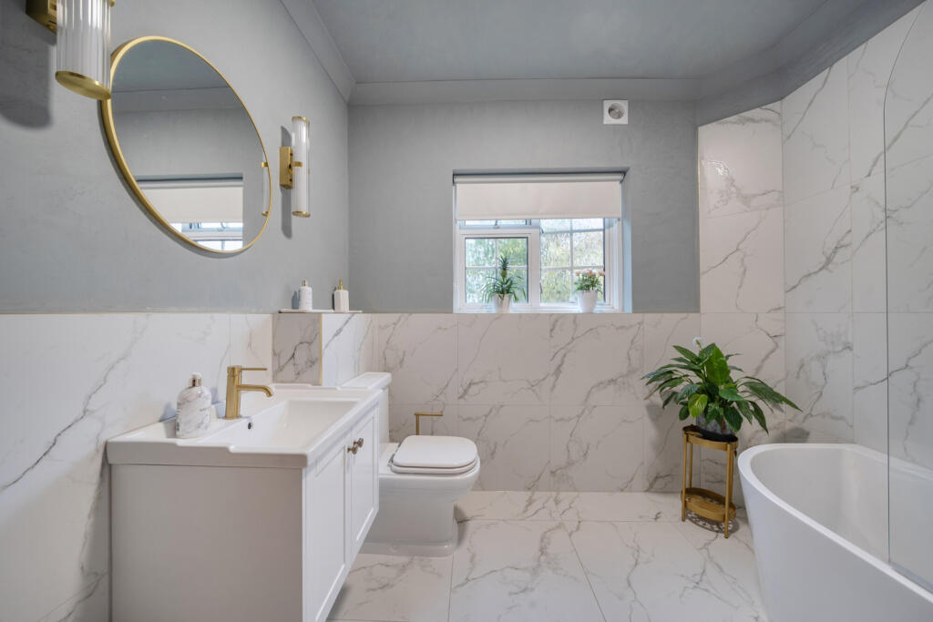 1372487-13-68fa19...