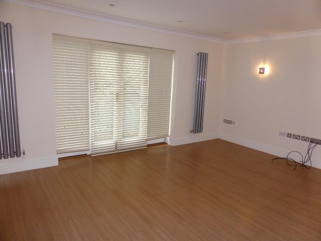 Rear Lounge