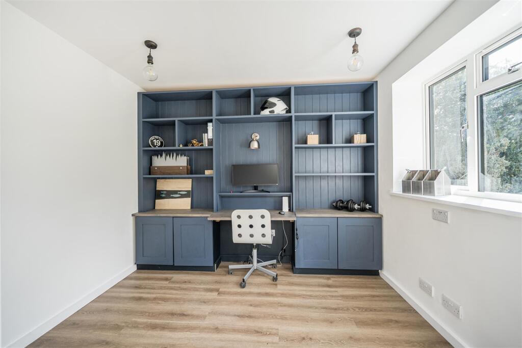 1345010-27-68b032b0e7135-ARW .jpg