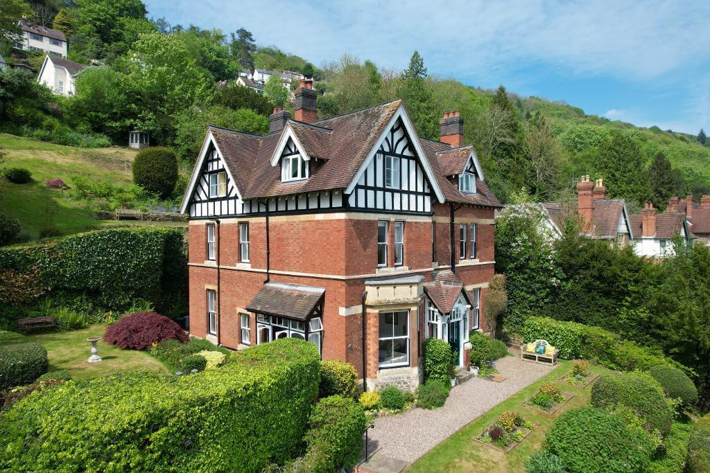 The magnificent Gables