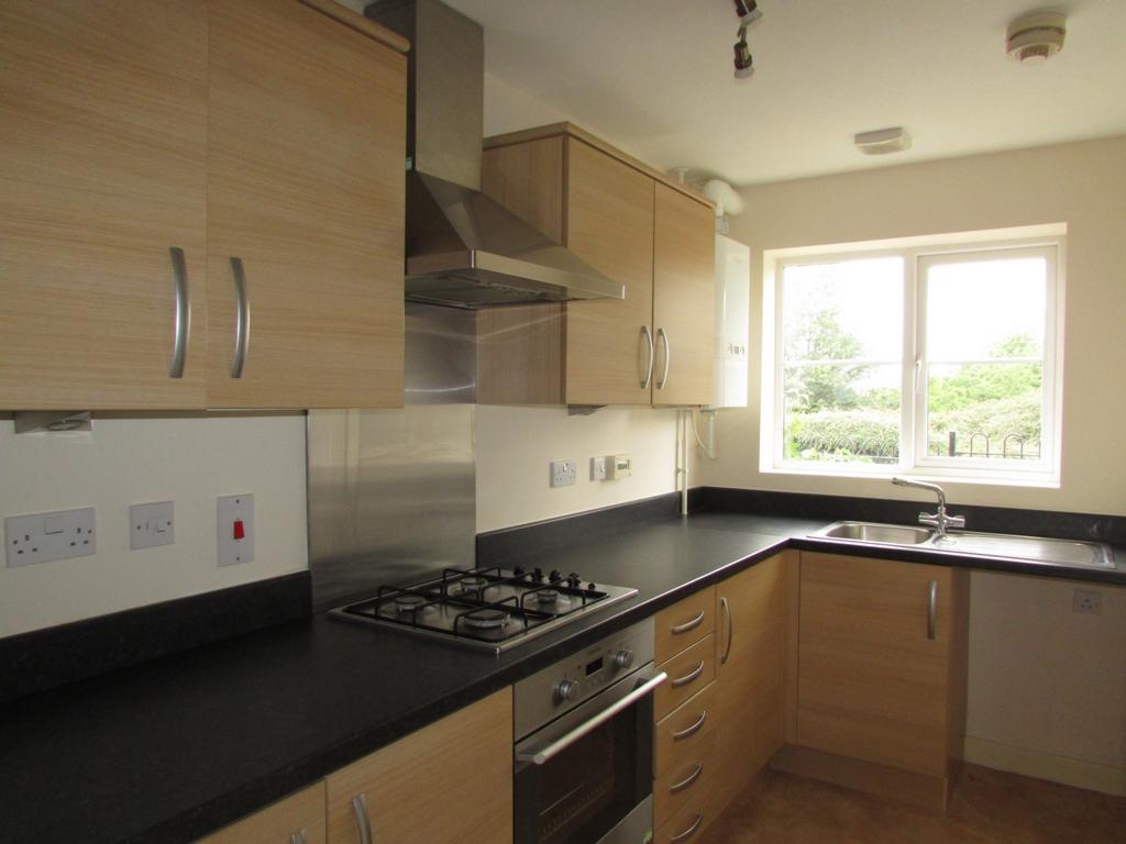 Kitchen to front