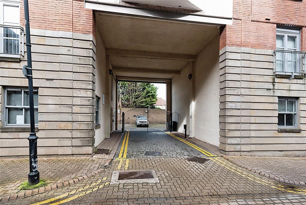 Secuparking Entrance