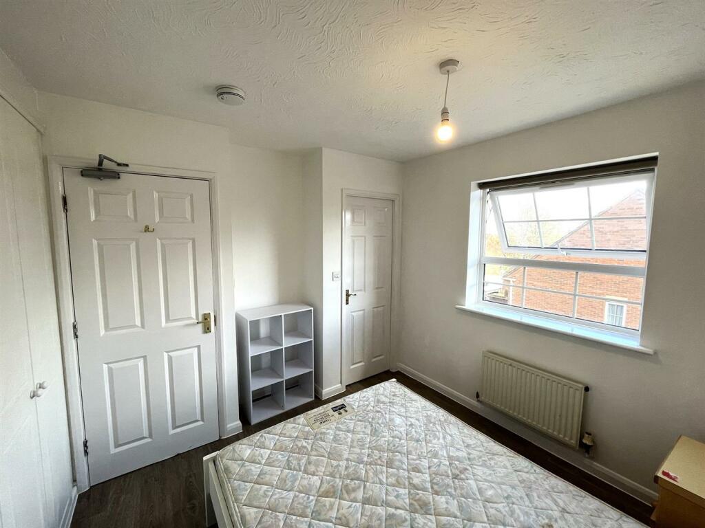 Rodyard Way, Parkside Ensuite Bedroom