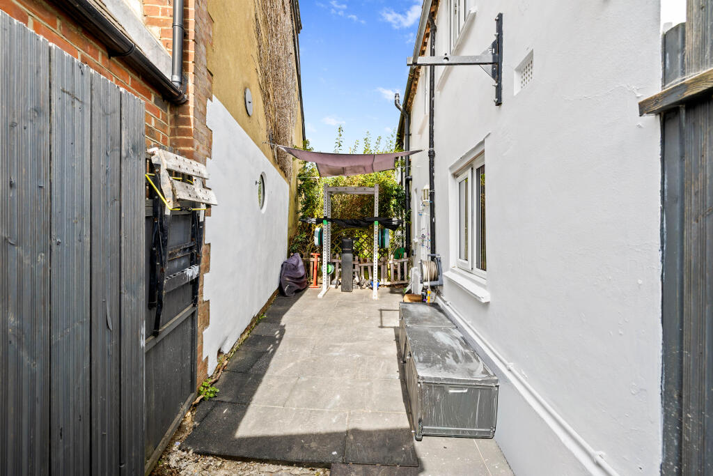 Laurel Cottage Less than 3MB-16.jpg