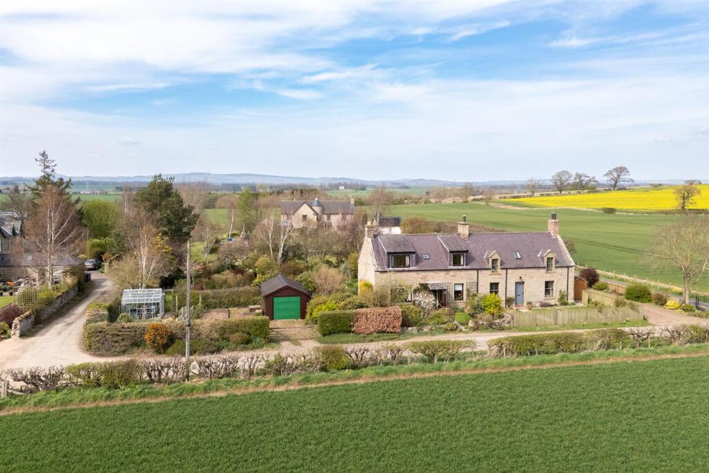 West Cottage Marlfield-55.jpg