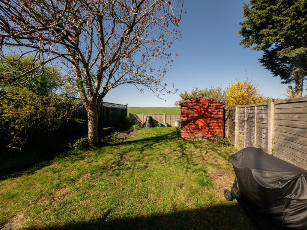 20250402105632 - IMG_5876 - 119 Foxglove avenue IP