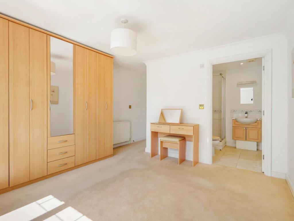 Azalea Court, Branksome Wood Road