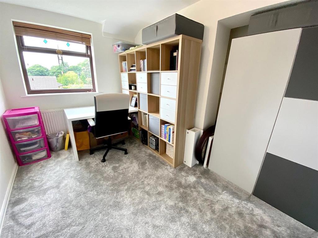 woodward court 14 bed 4.jpg
