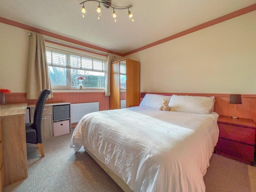 Gloucester Cl. Image-6.jpg