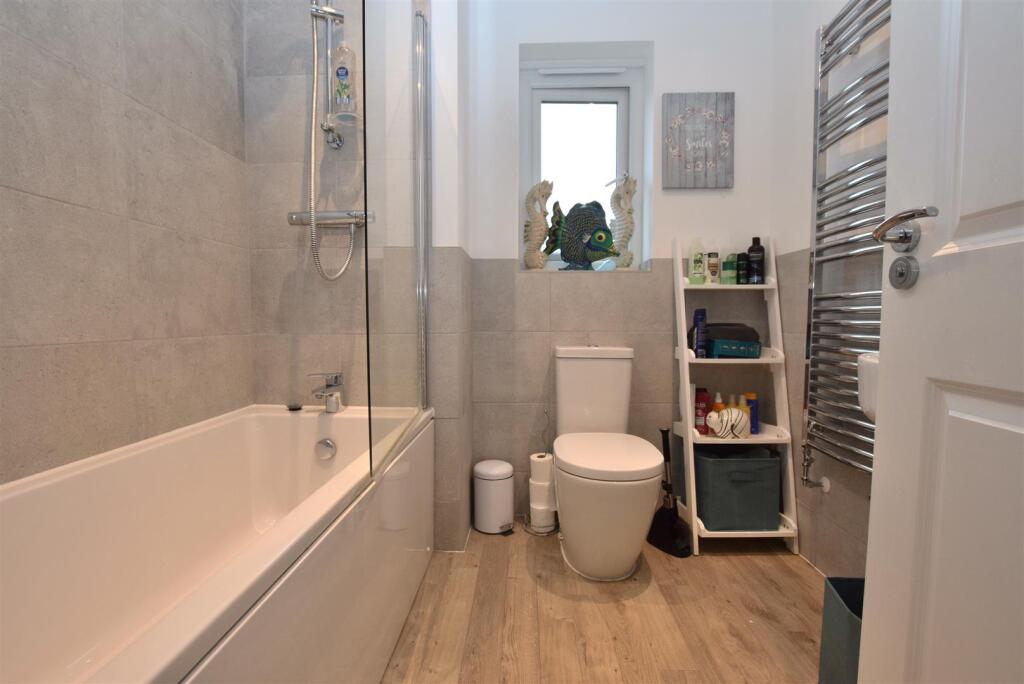 Contemporary Bathroom