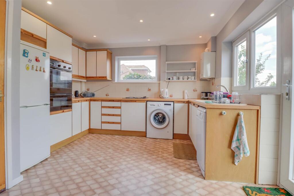 39 MARGARITE INSIDE-15.jpg