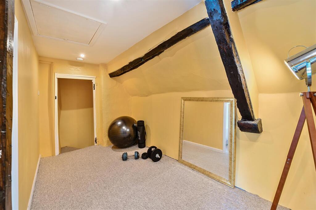 19 High Street, Greens Norton g