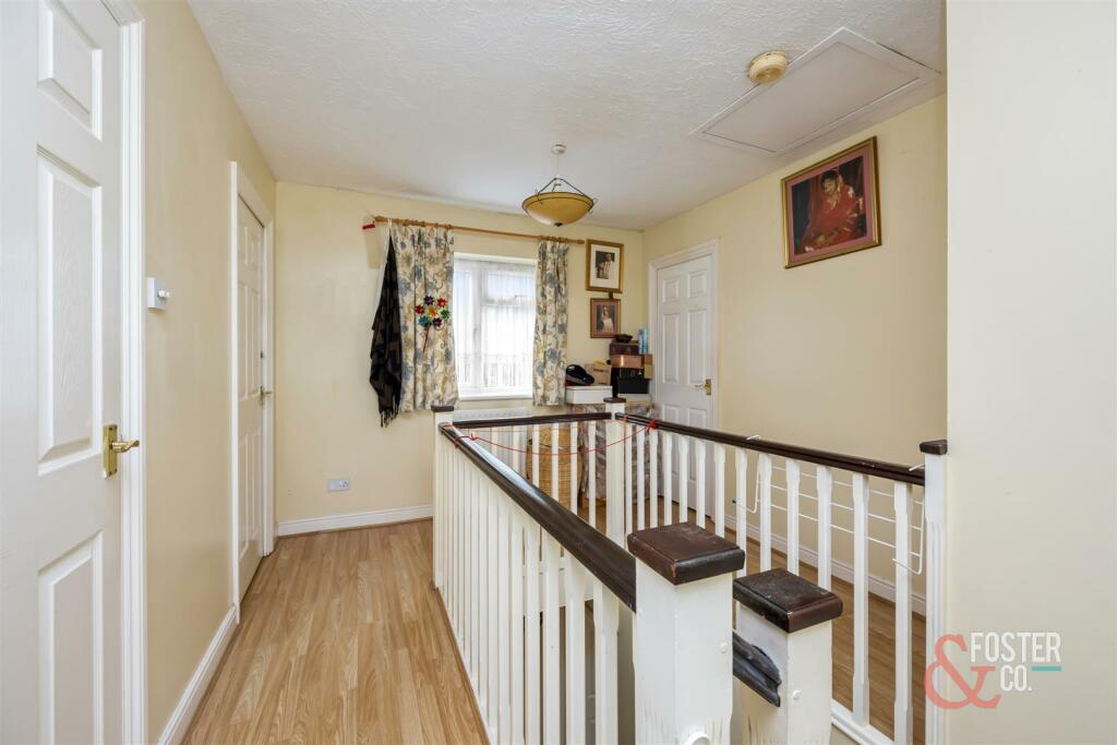 Stagg Close, 5-007.jpg