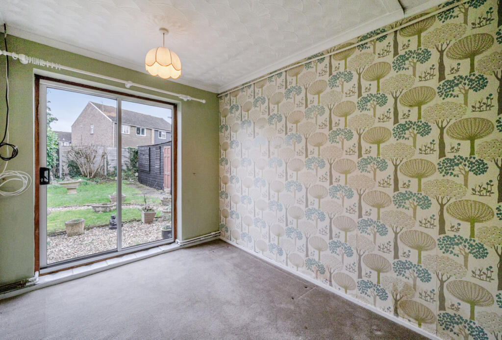 1385889-9-6929b9f...