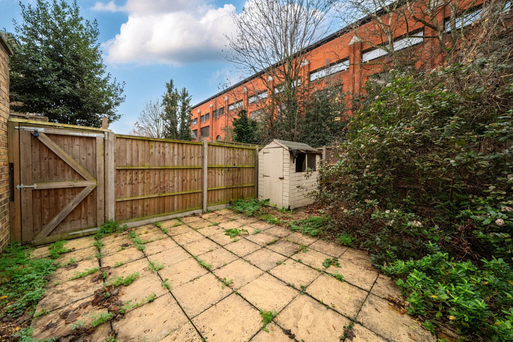 1394108-4-69428af...