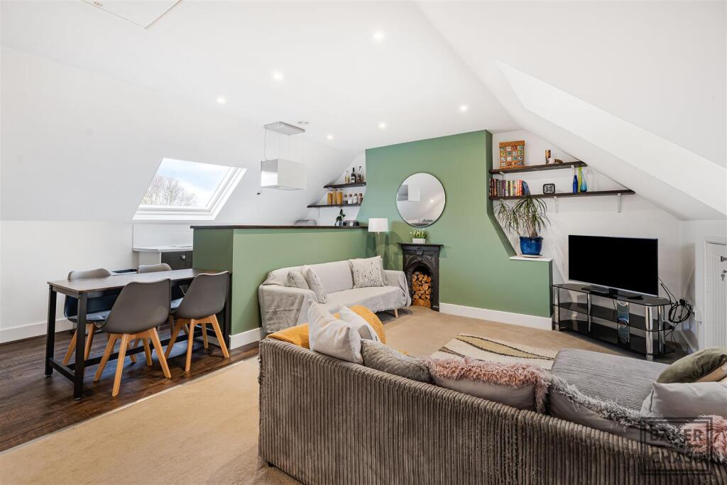 Second Floor - Kitchen/Lounge