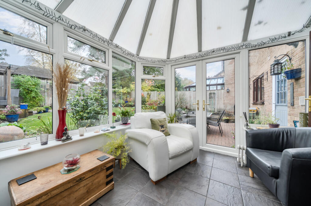 1371505-12-6904db...