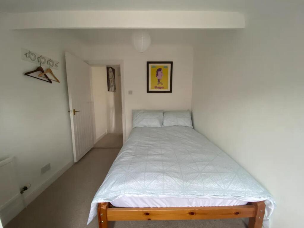Bedroom 3 I.jpg