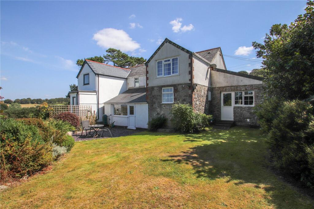 Rear Aspect &amp; Garden