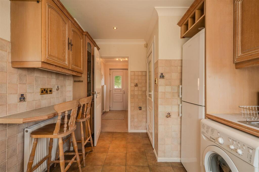 36 Errington Road-132.jpg