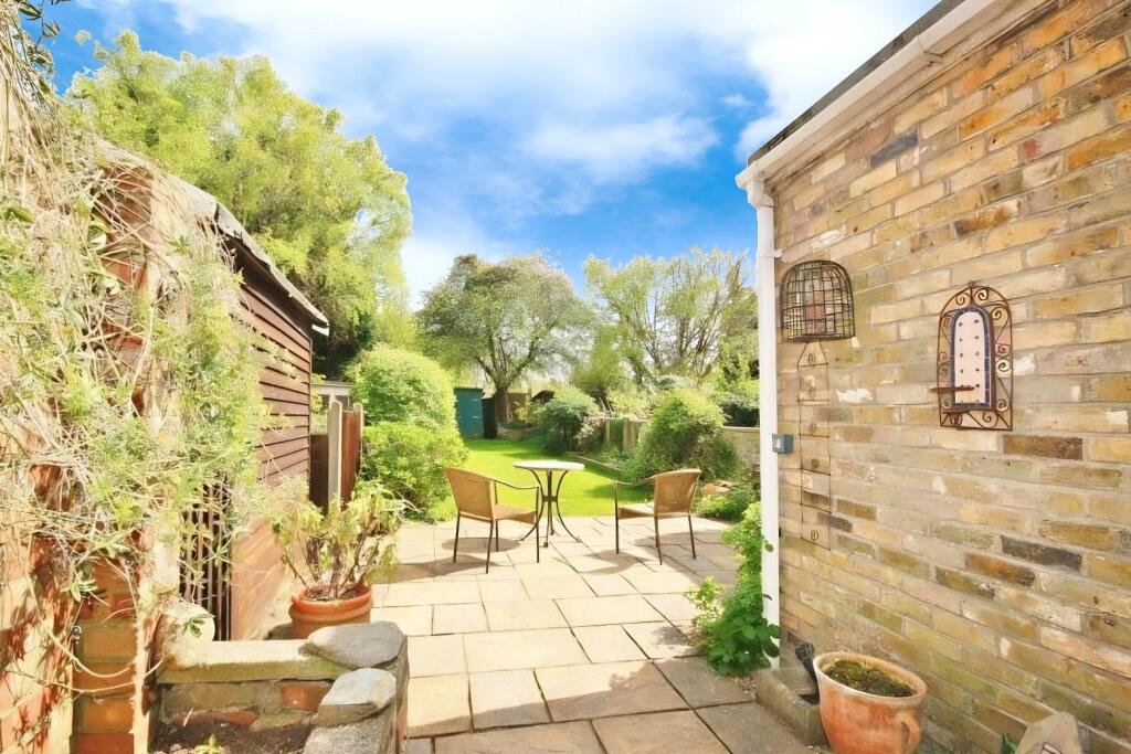 Patio Area/Garden