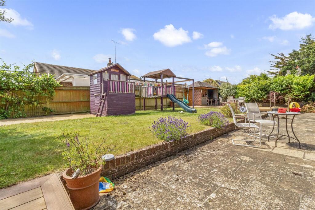 Whylands Crescent, 12_024.JPG