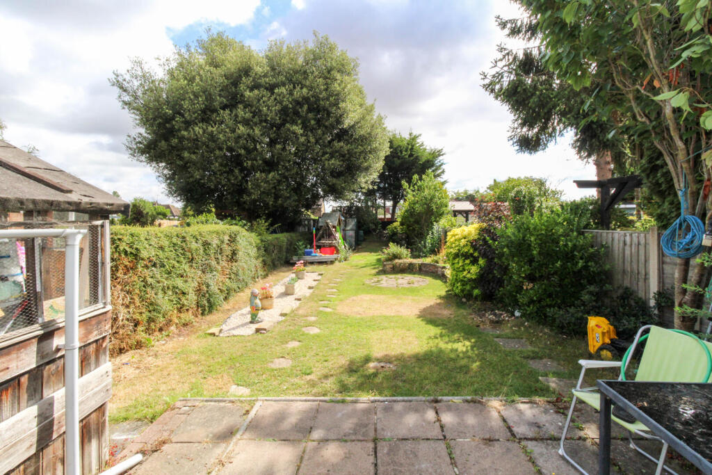 100ft Rear Garden