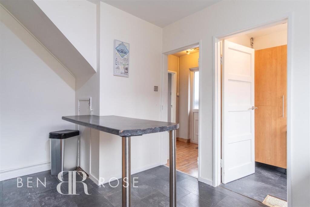 Kitchen/Breakfats Room