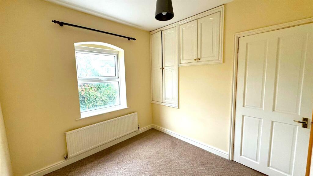 Bedroom 2.jpg