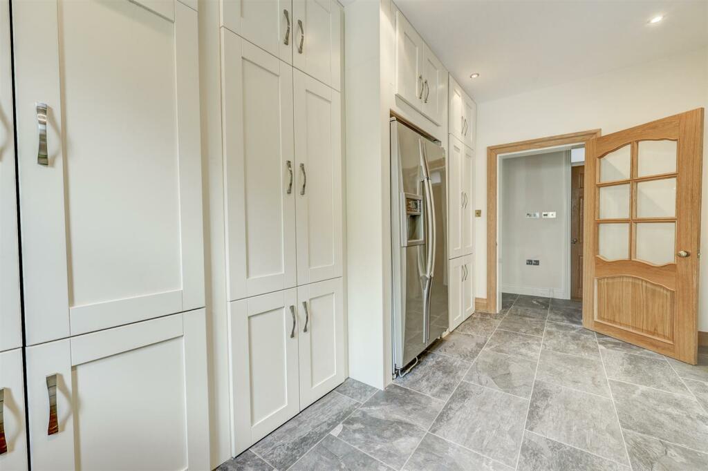Watch Cross Utility Room