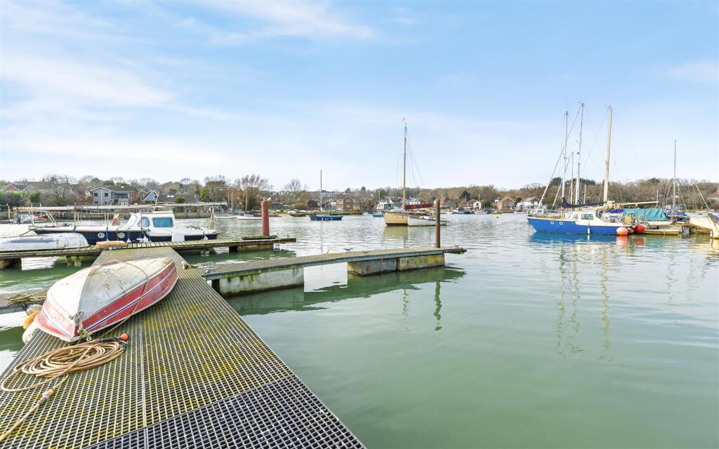 Pontoon 1-2