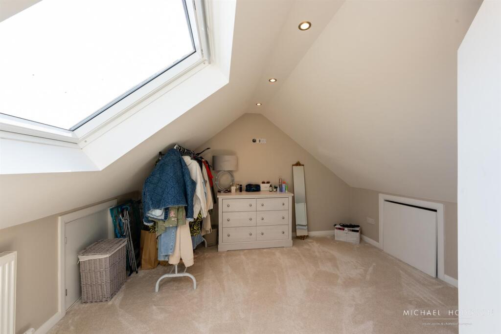 Dykelands Road-48.jpg