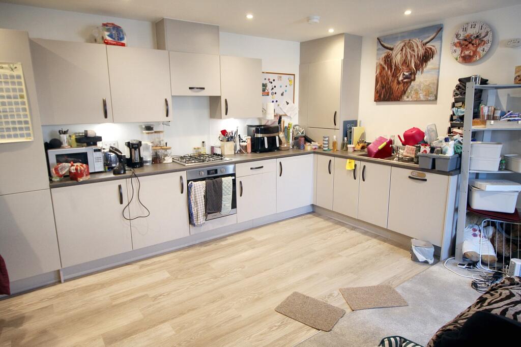 20250329140042_08_93UOi